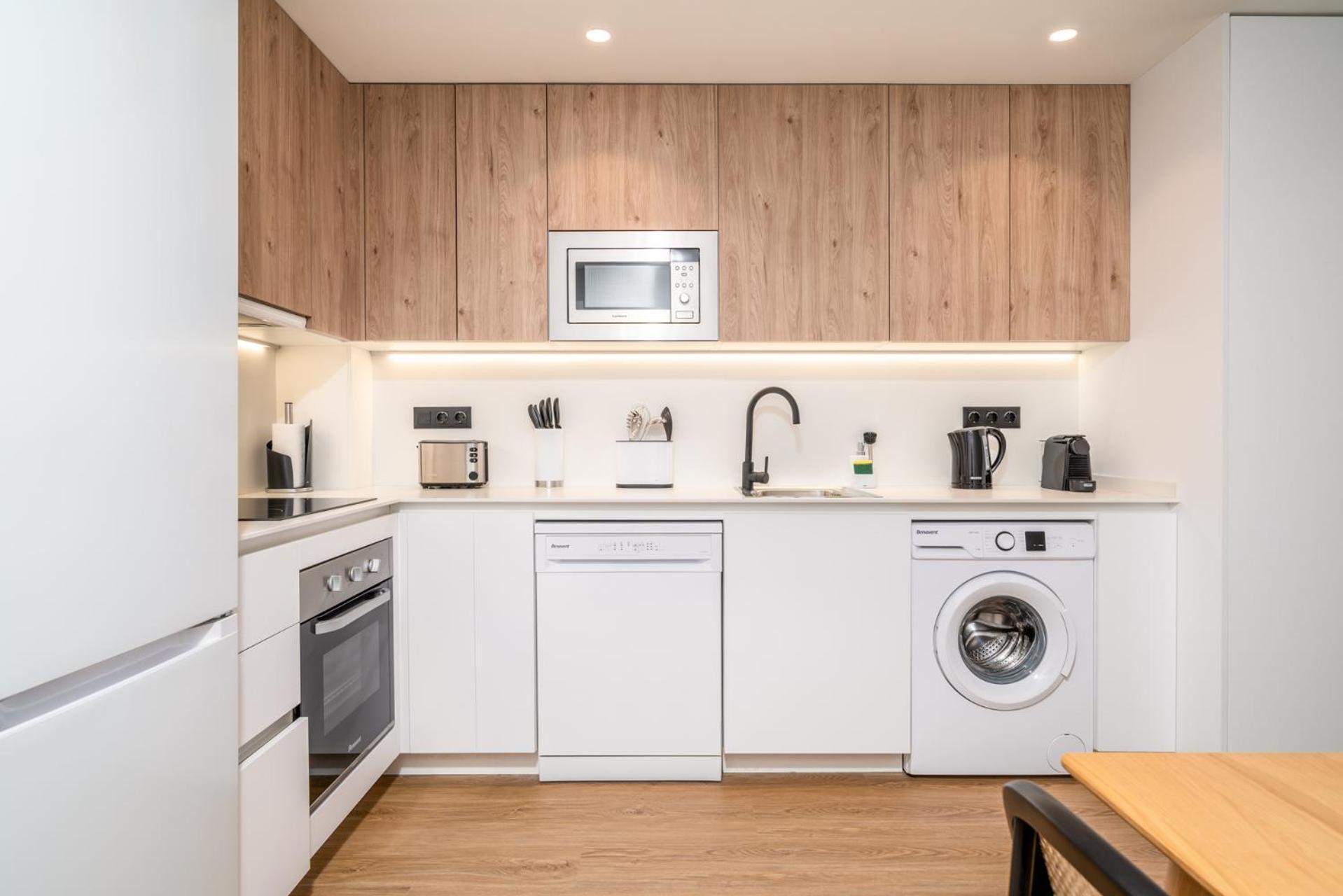 Apartament Limehome Barcelona Placa Pirineus *