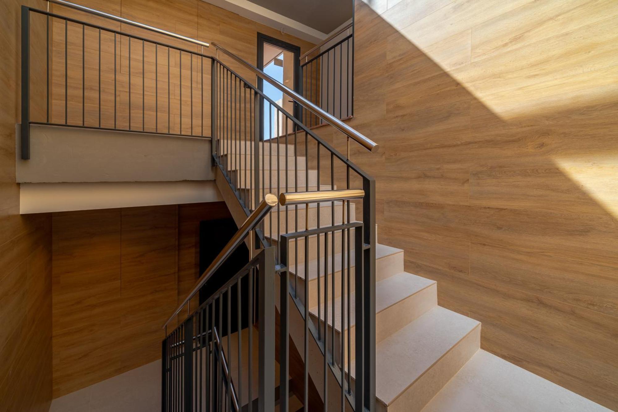 Limehome Barcelona Placa Pirineus Apartament *