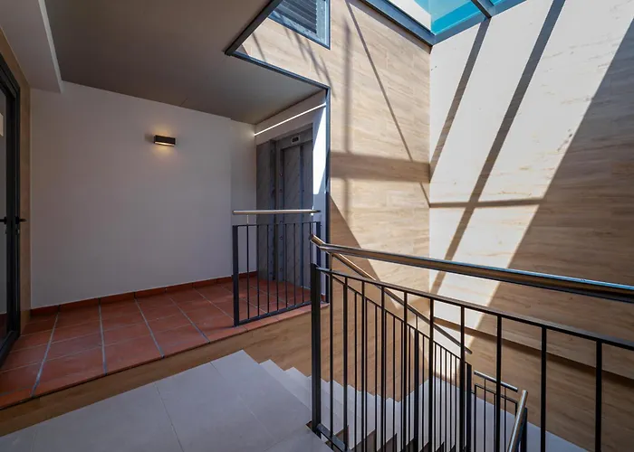 Limehome Barcelona Placa Pirineus