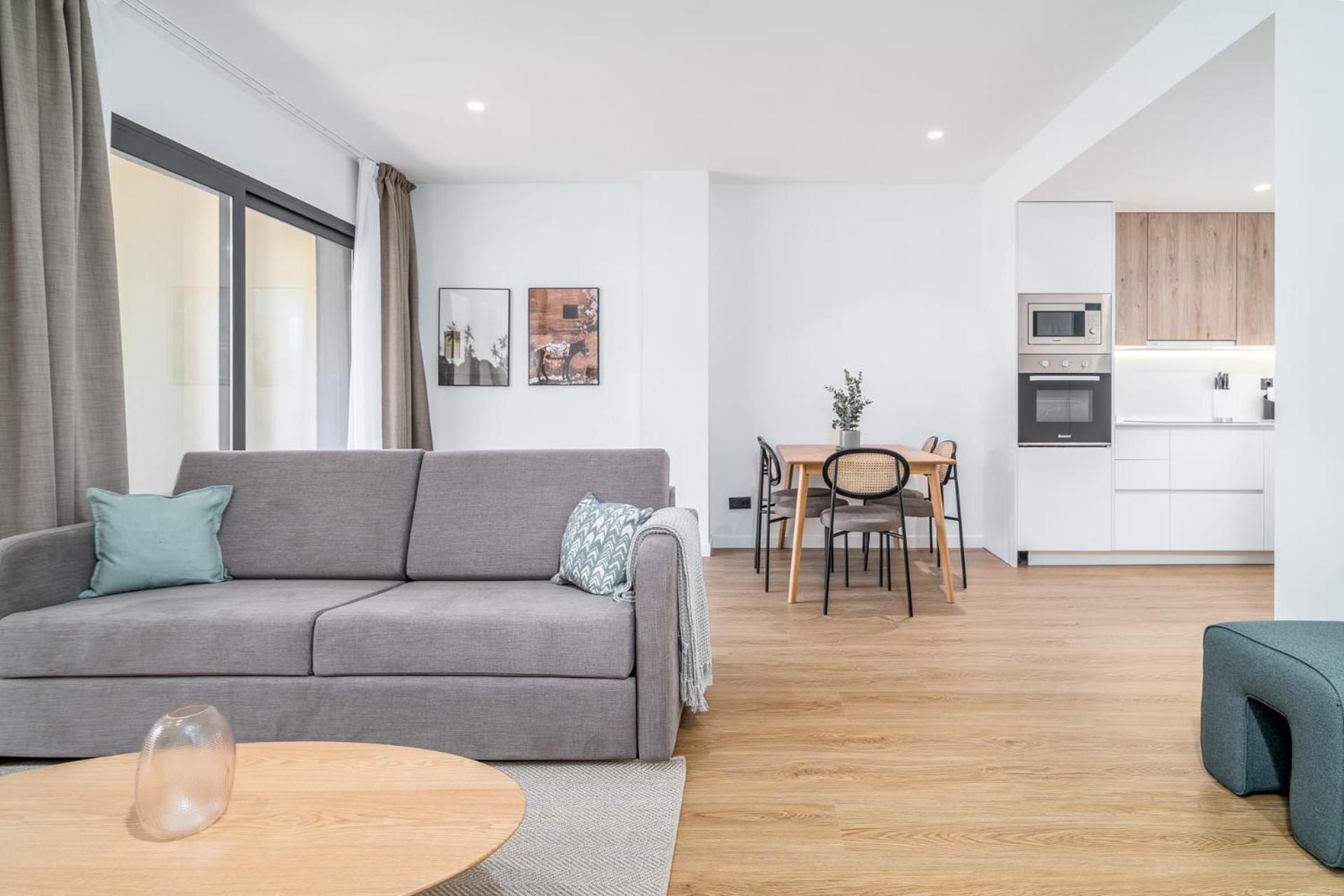 Limehome Barcelona Placa Pirineus Apartment *