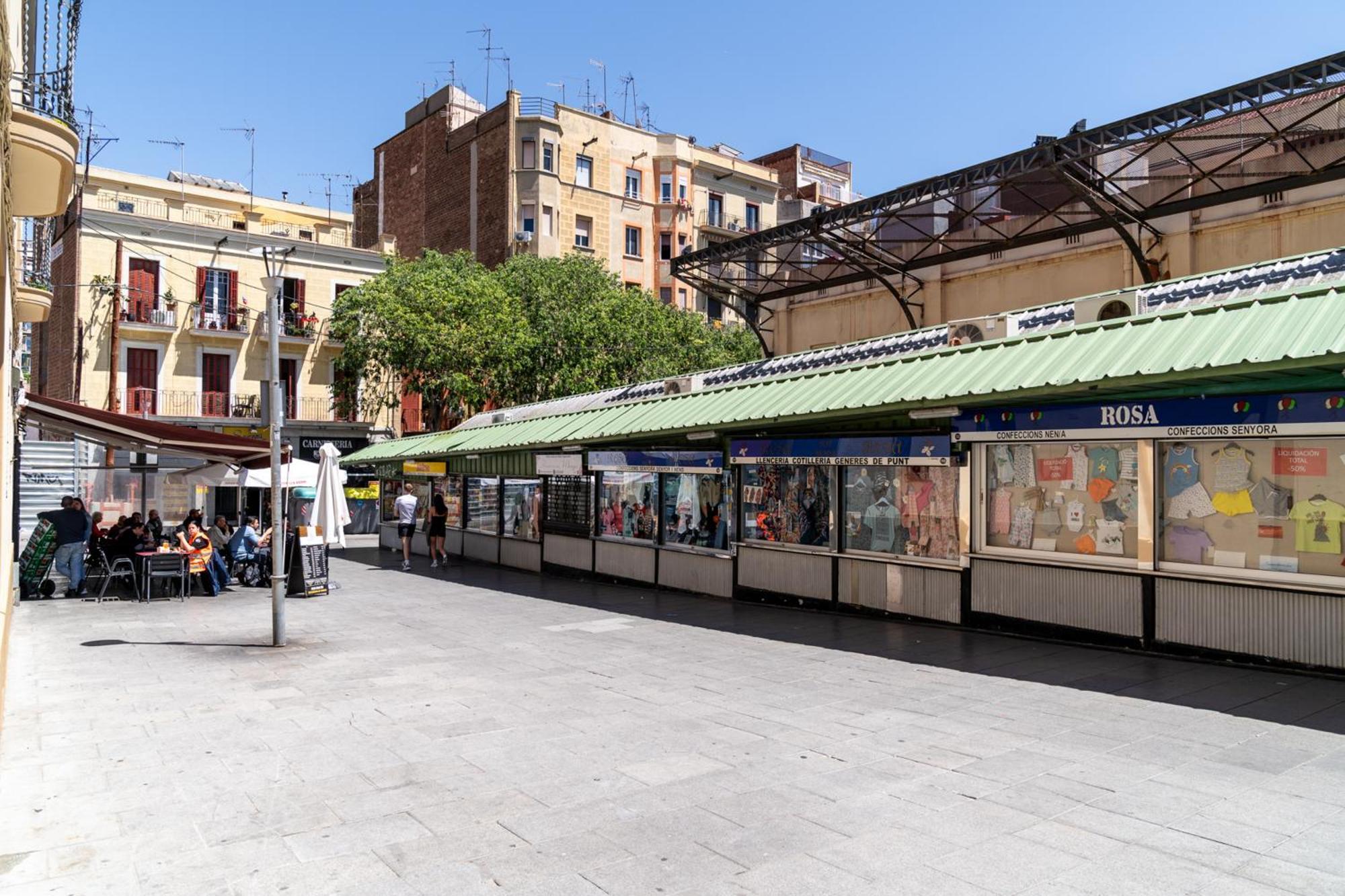 Limehome Barcelona Placa Pirineus *